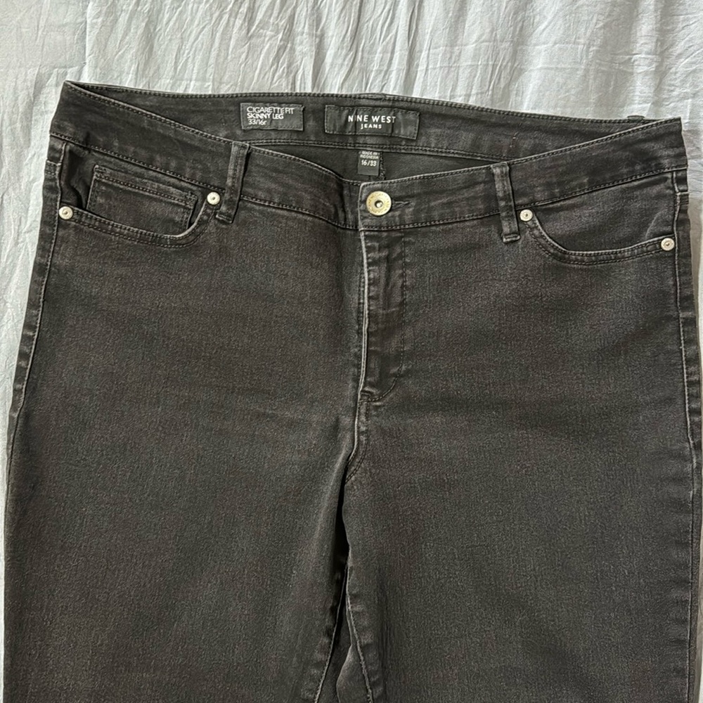 Nine West Cigarette Fit Skinny leg black Jean